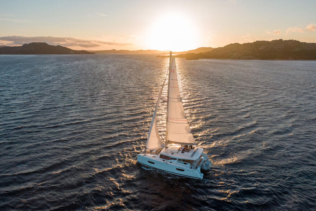 Fountaine Pajot Astrea 42 Agitation
