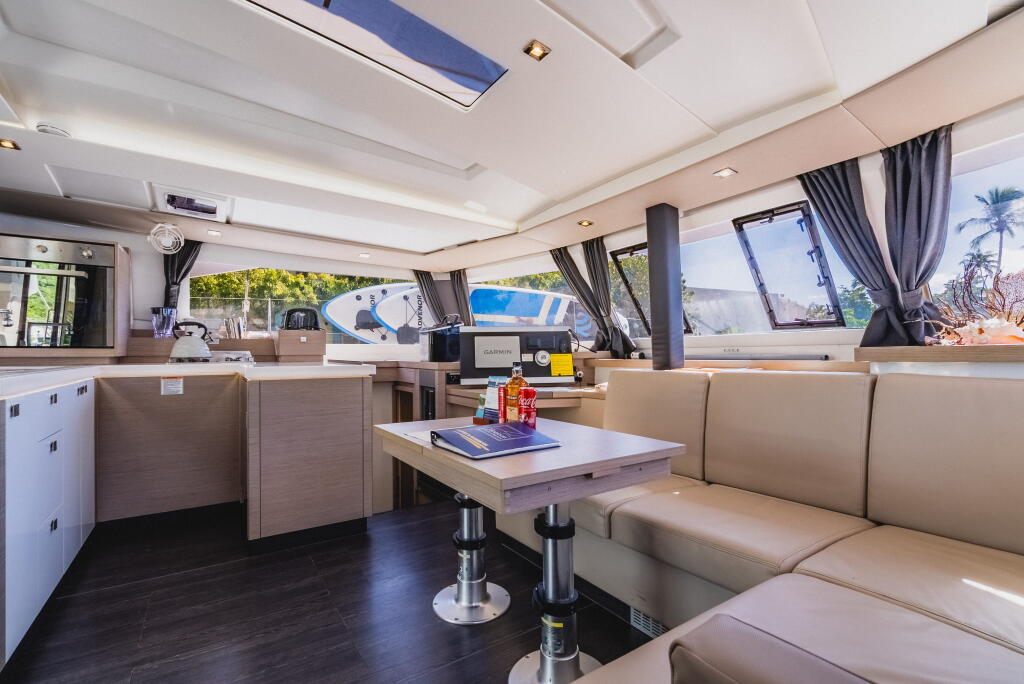 Fountaine Pajot Astrea 42 Pegasus