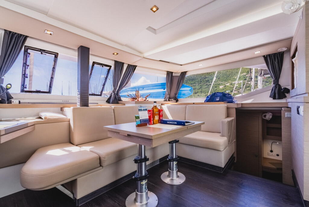 Fountaine Pajot Astrea 42 Pegasus