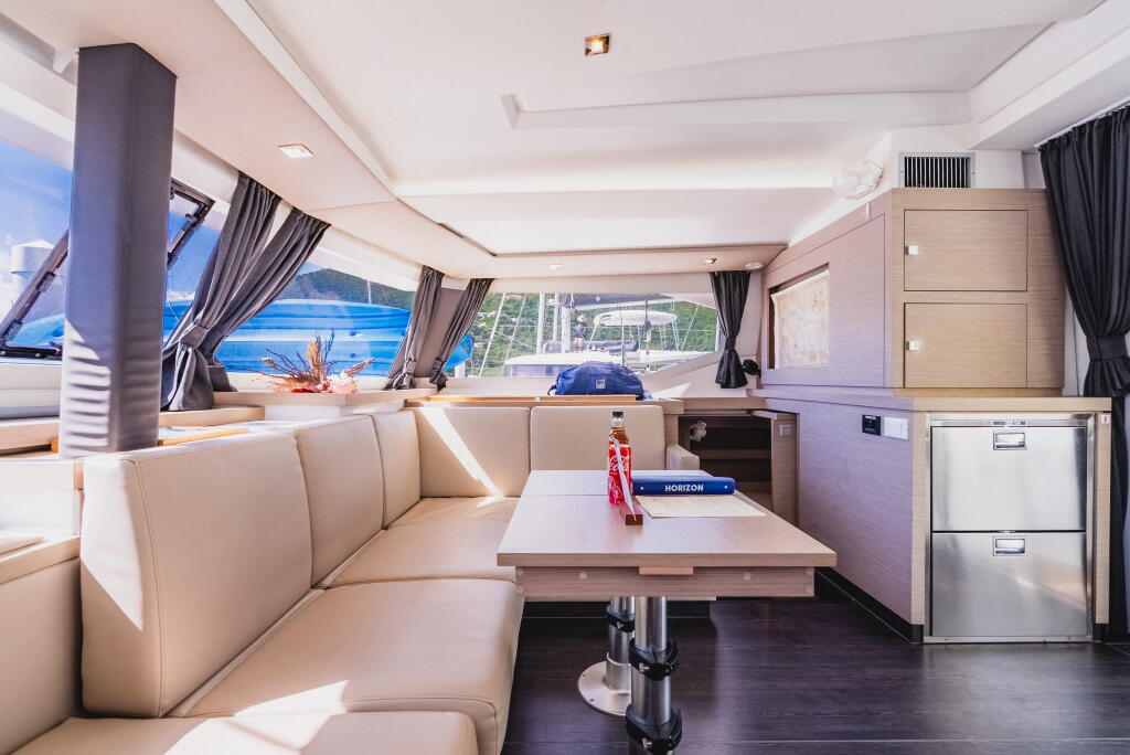 Fountaine Pajot Astrea 42 Pegasus