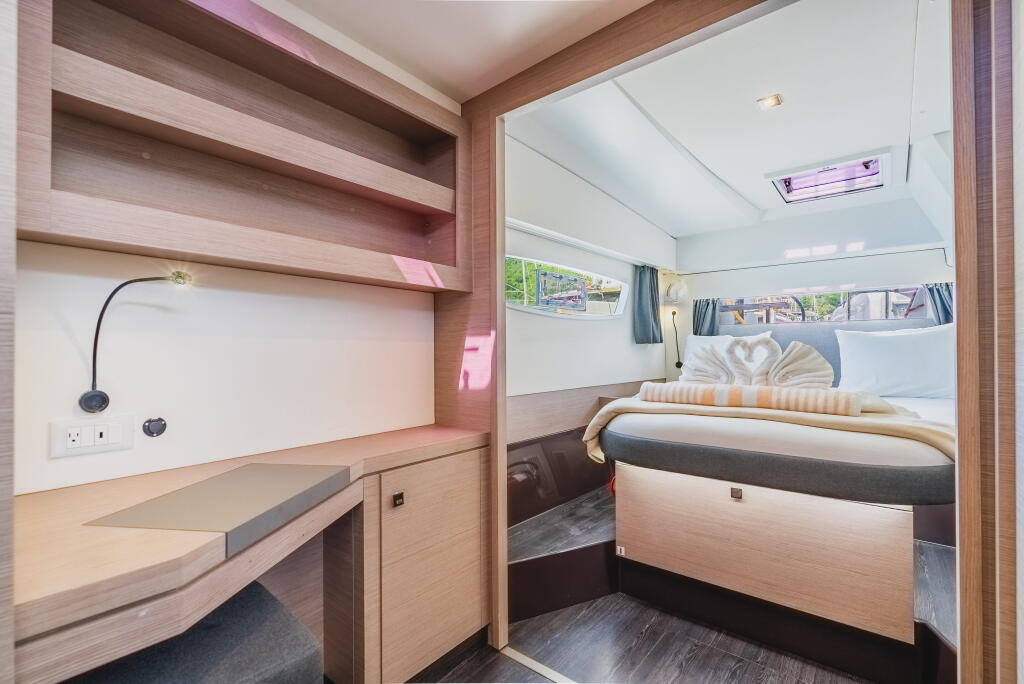 Fountaine Pajot Astrea 42 Pegasus