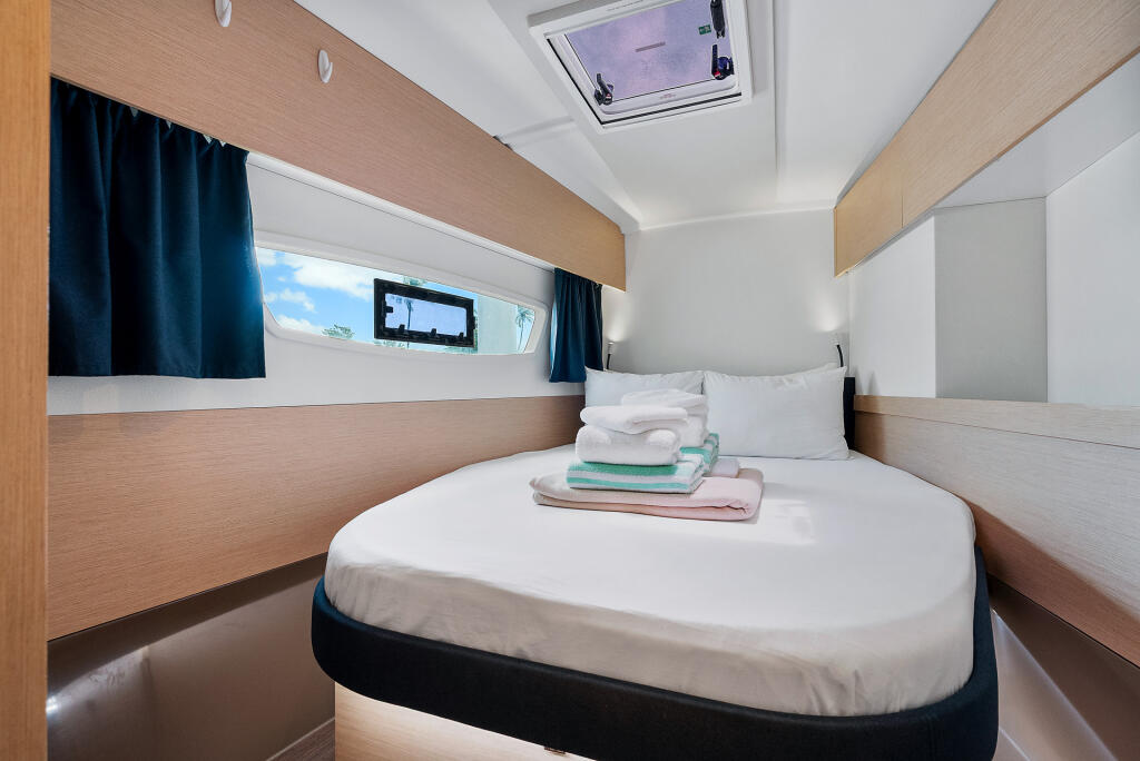 Fountaine Pajot Astrea 42 Brown Eyed Girl