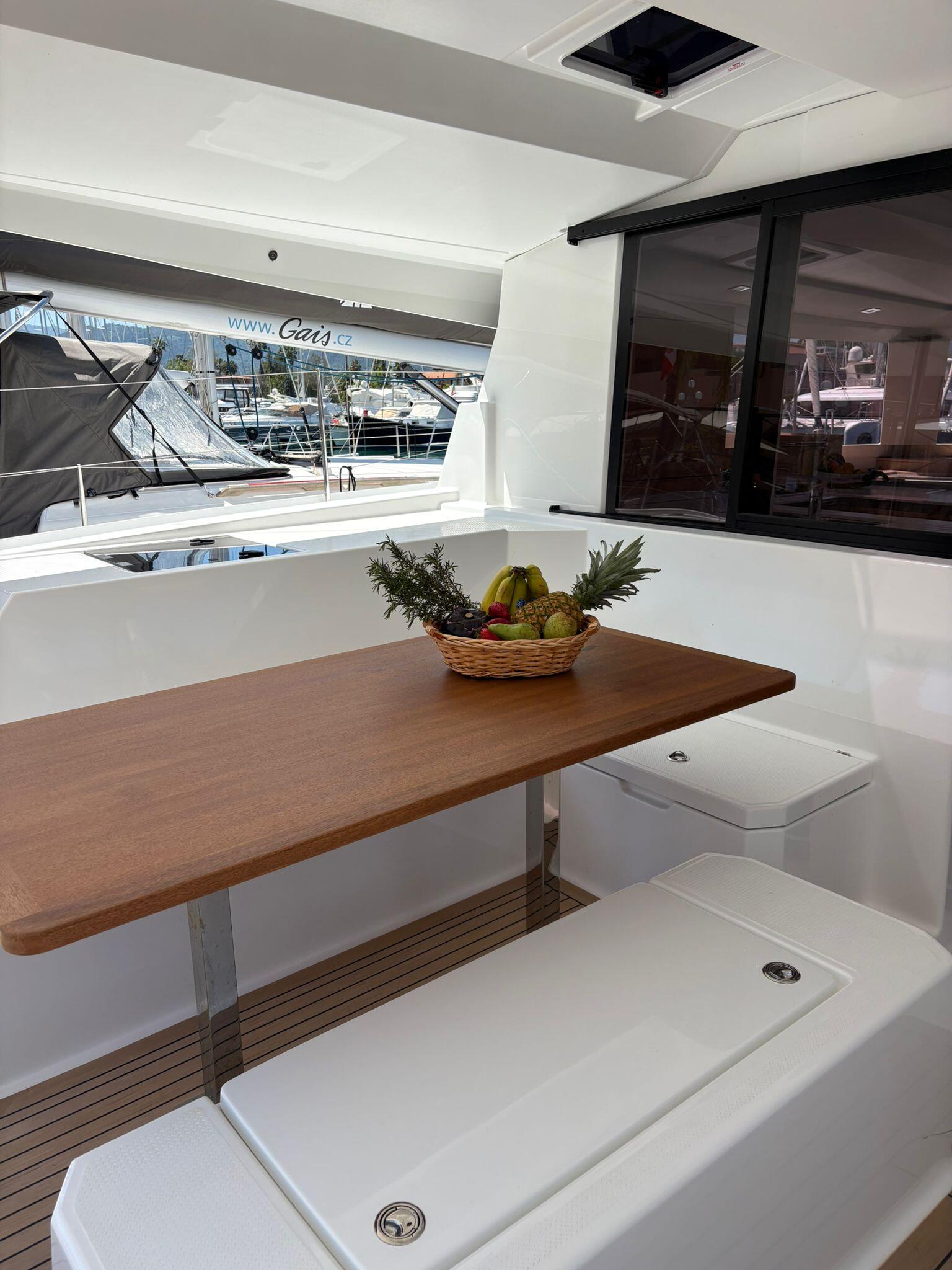 Fountaine Pajot Astrea 42 Harley Quinn