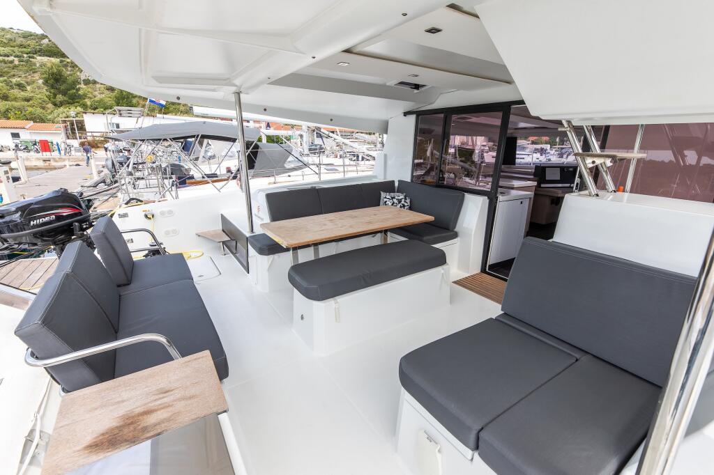 Fountaine Pajot Astrea 42 Livia Augusta