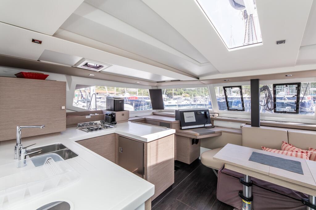 Fountaine Pajot Astrea 42 Livia Augusta