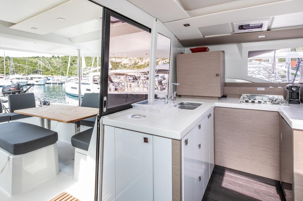 Fountaine Pajot Astrea 42 Livia Augusta