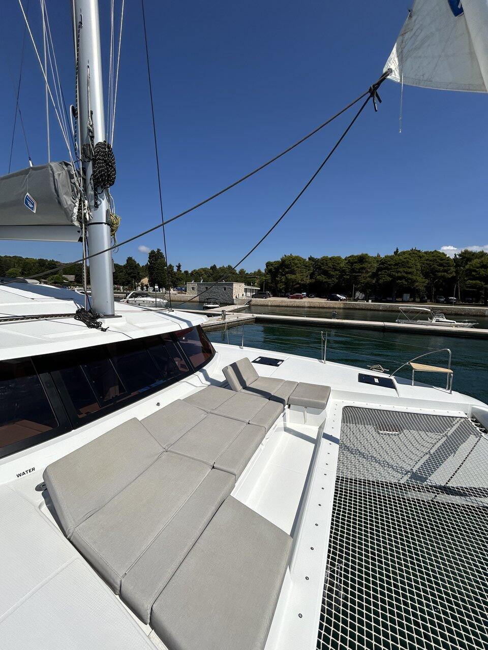 Fountaine Pajot Astrea 42 Jami