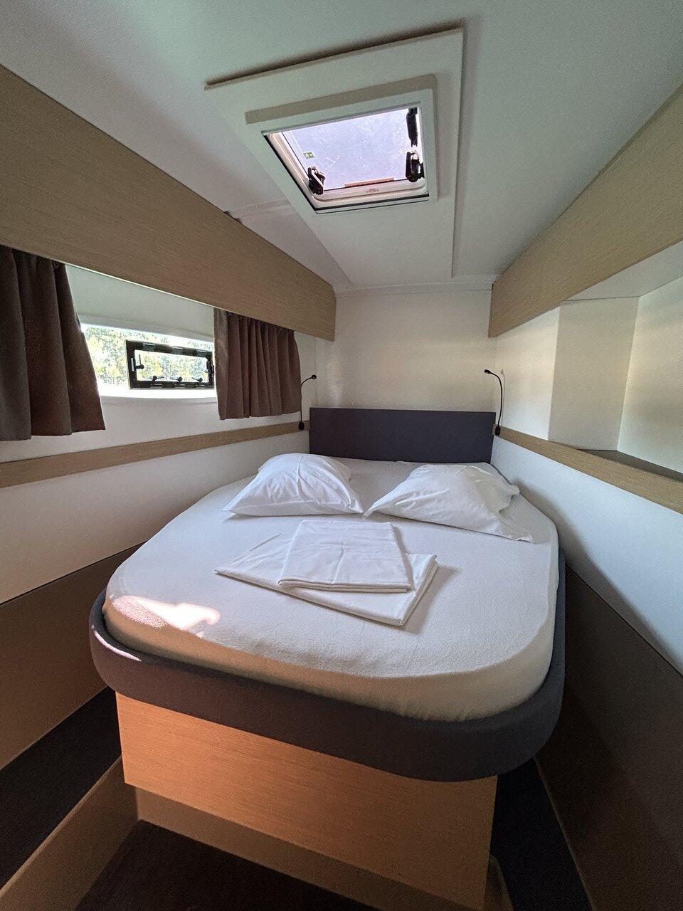 Fountaine Pajot Astrea 42 Jami