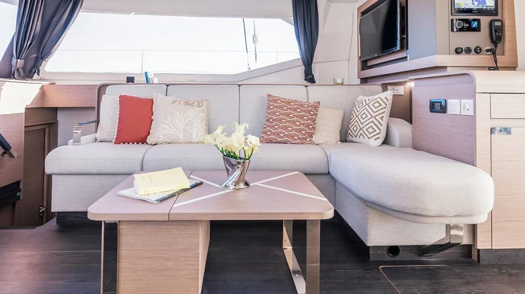 Fountaine Pajot Aura 51 Alizee