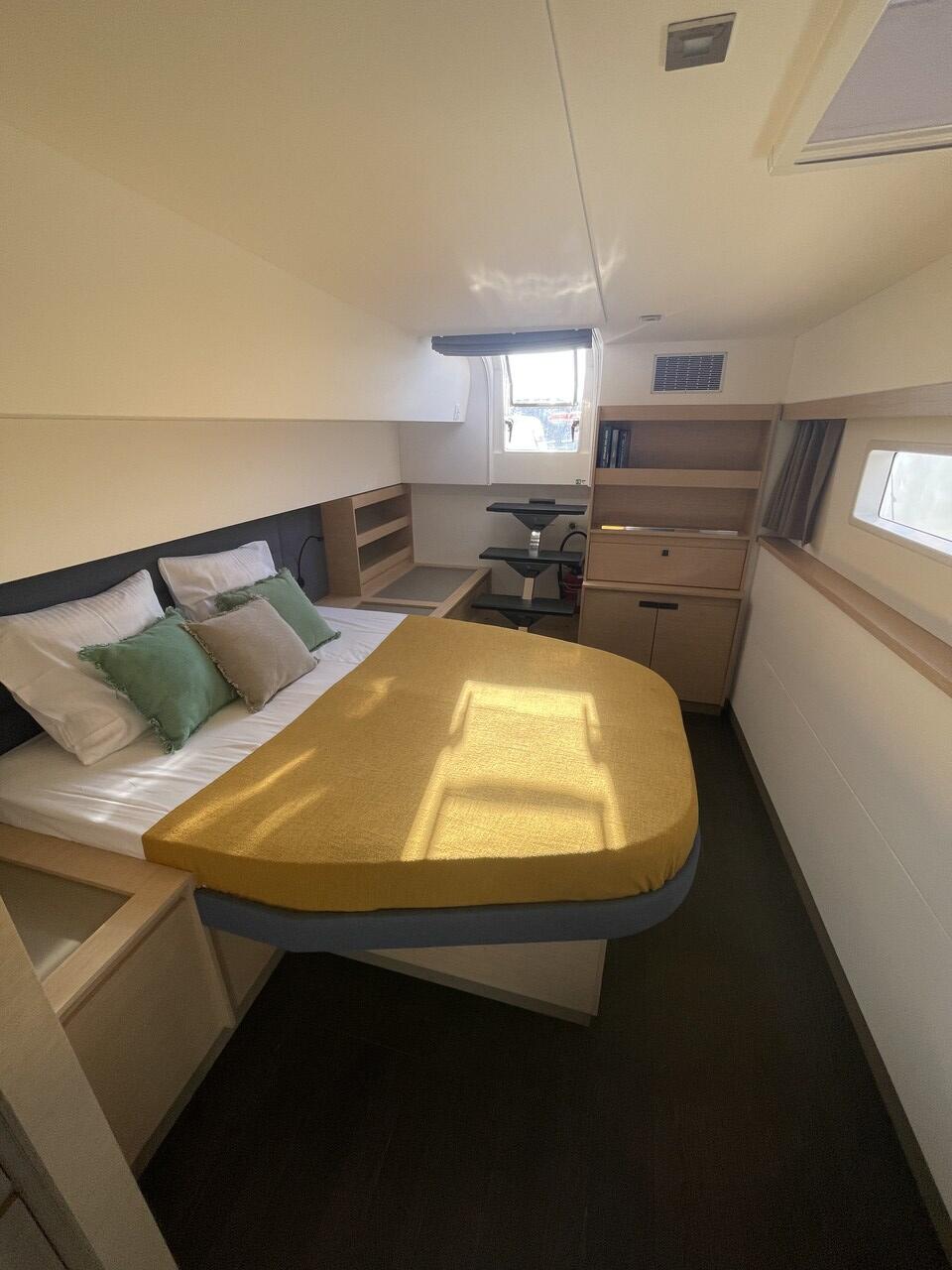 Fountaine Pajot Aura 51 Panthours