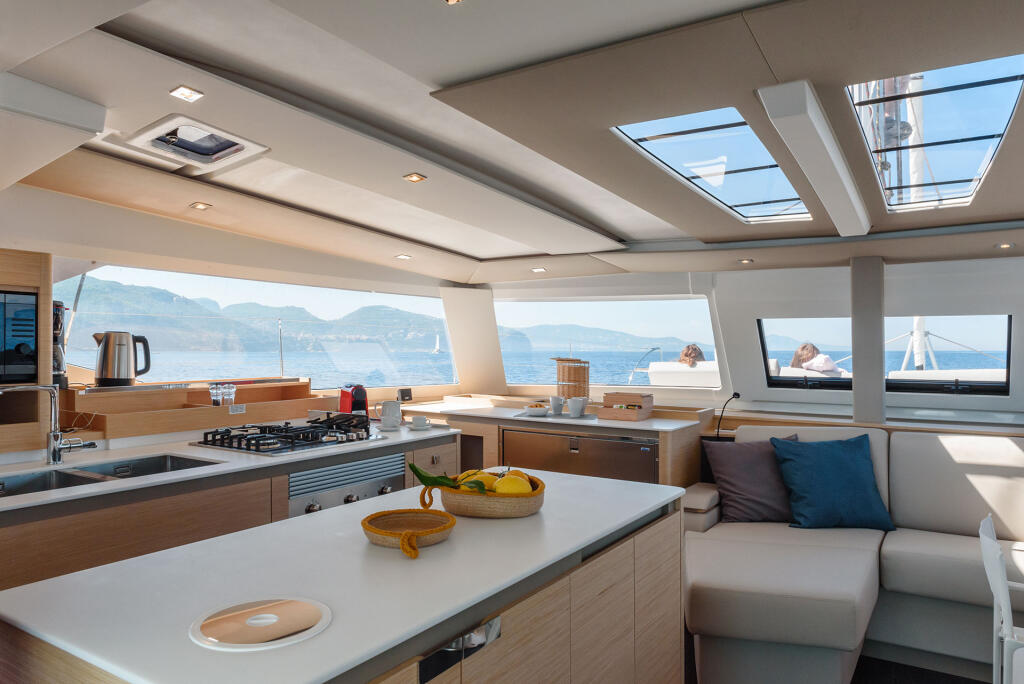 Fountaine Pajot Aura 51 Celestia