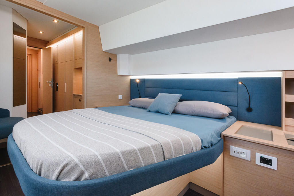 Fountaine Pajot Aura 51 Celestia