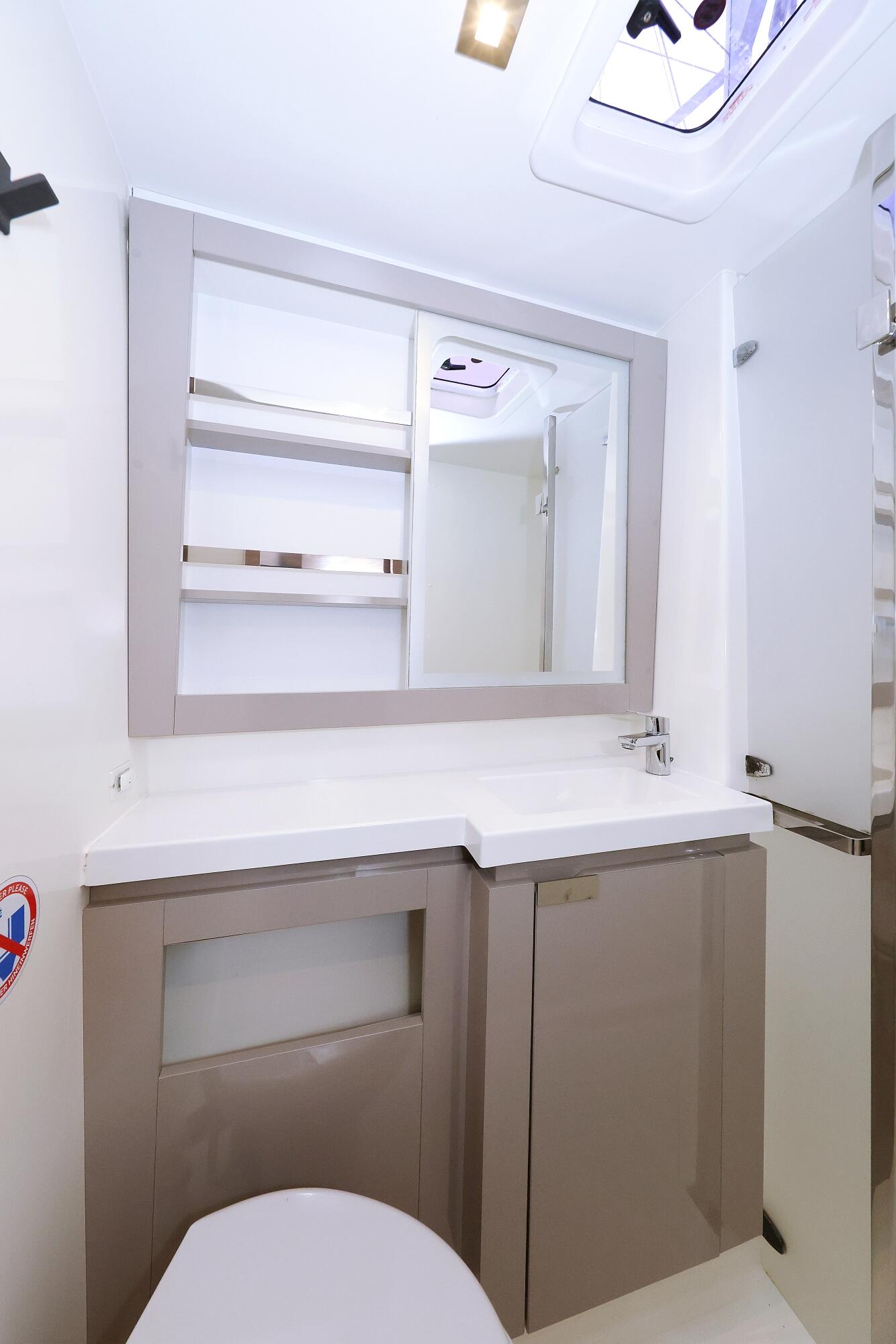 Fountaine Pajot Elba 45 Sun Office