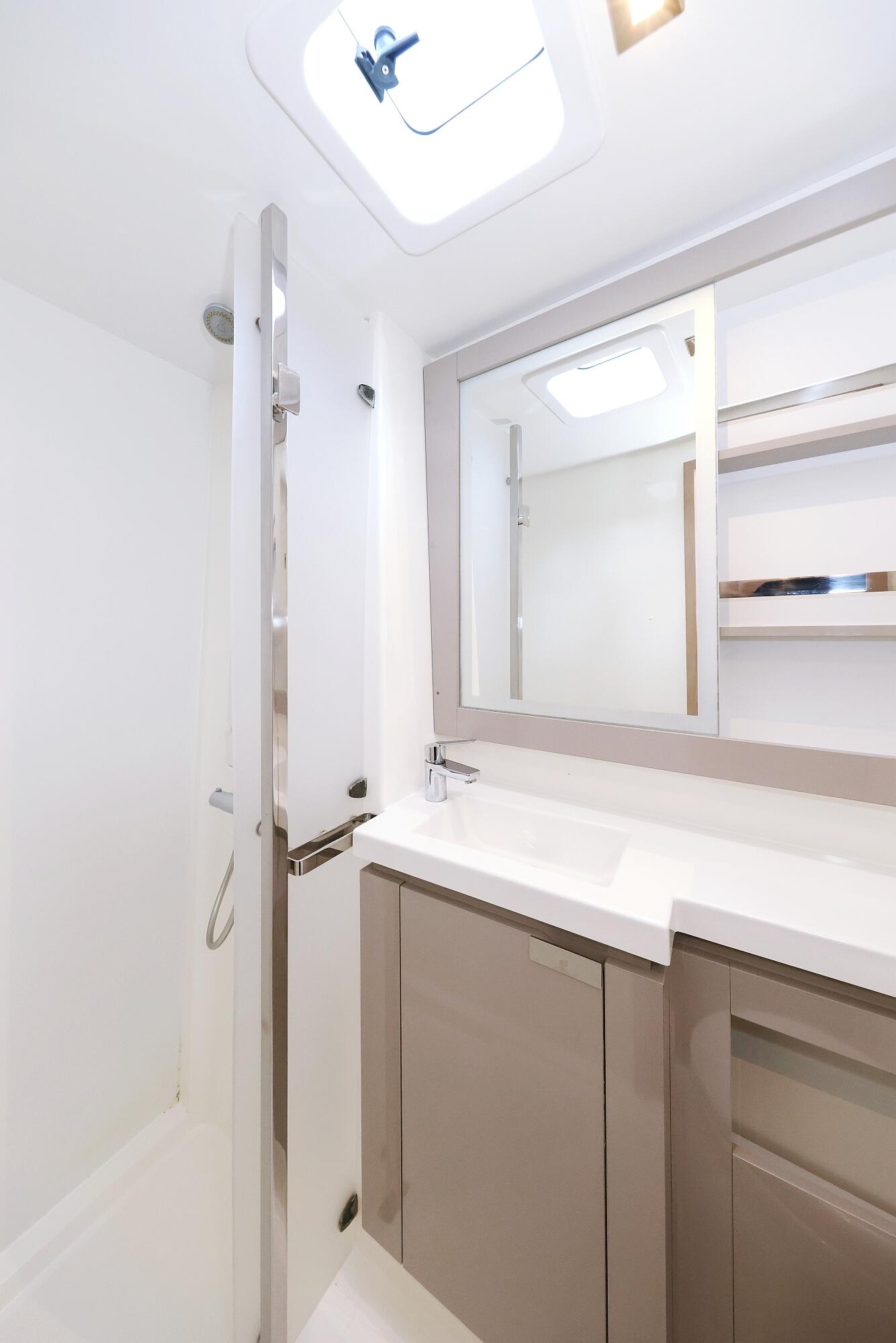 Fountaine Pajot Elba 45 Sun Office