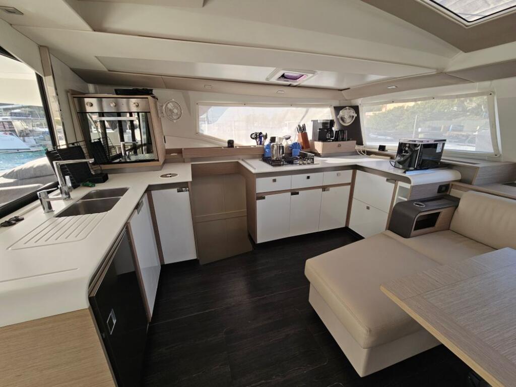 Fountaine Pajot Elba 45 The Happy Heifer