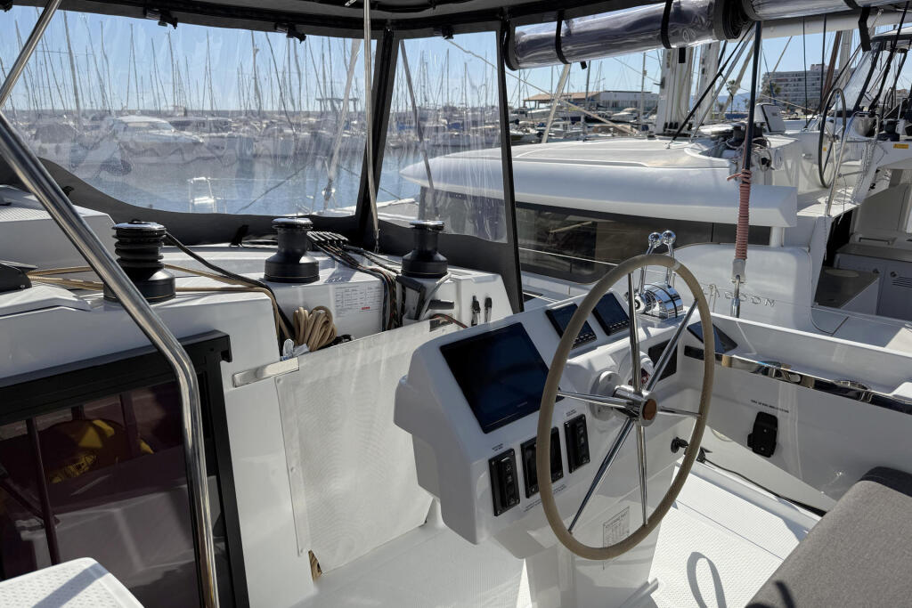 Fountaine Pajot Elba 45 Yara