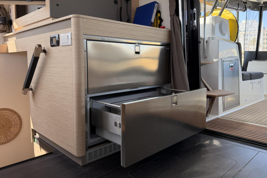 Fountaine Pajot Elba 45 Yara