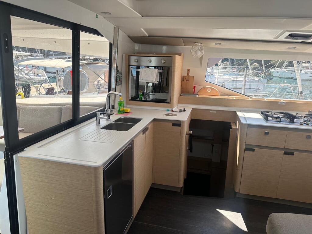 Fountaine Pajot Elba 45 Protea