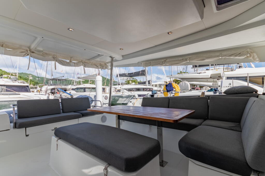 Fountaine Pajot Elba 45 Gelos