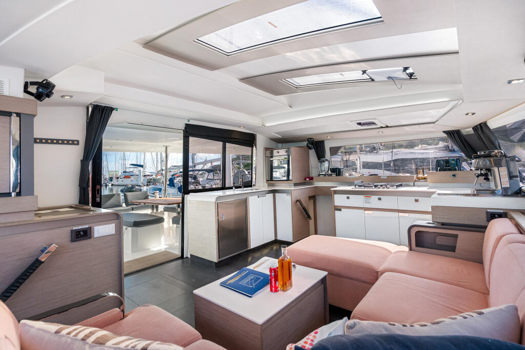Fountaine Pajot Elba 45 Detour