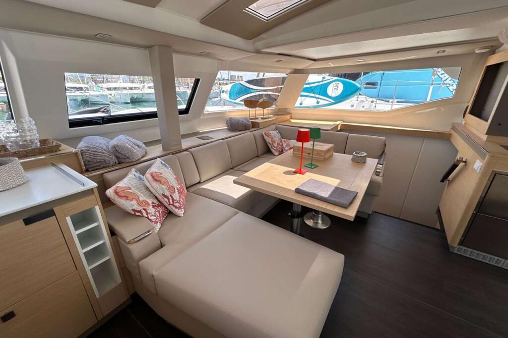 Fountaine Pajot Elba 45 Krug