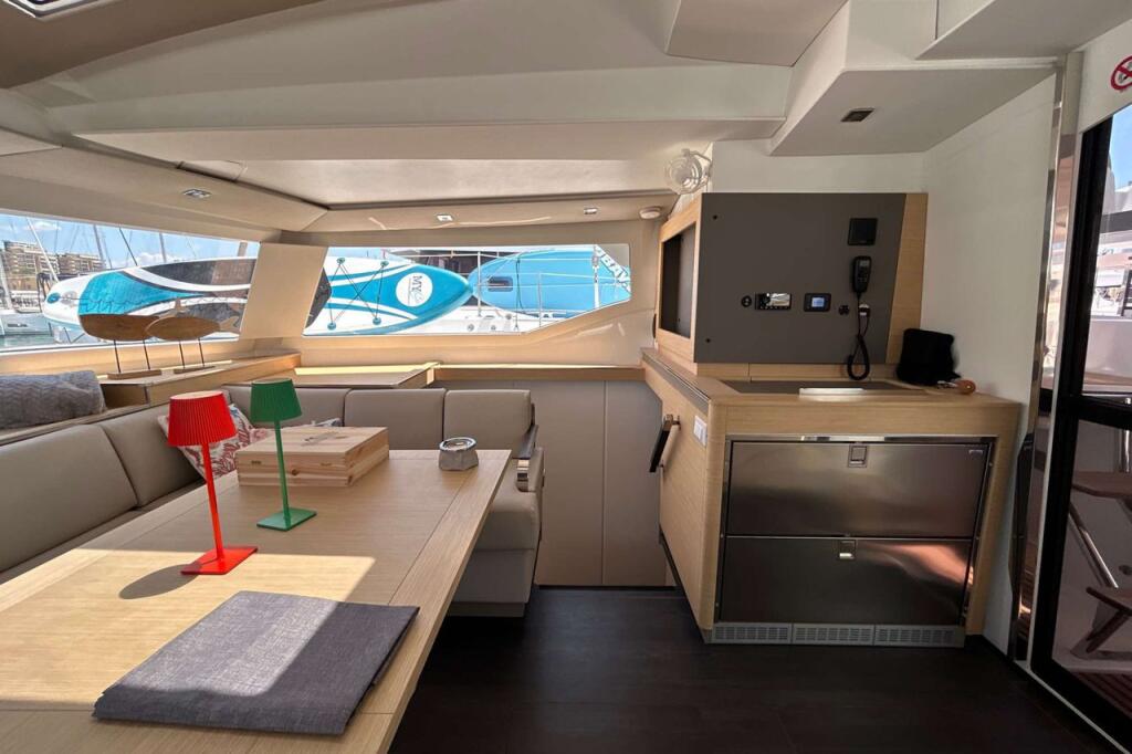 Fountaine Pajot Elba 45 Krug