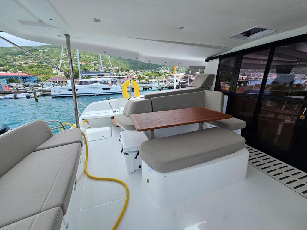 Fountaine Pajot FP 41 Maesto 3 Irish Exit