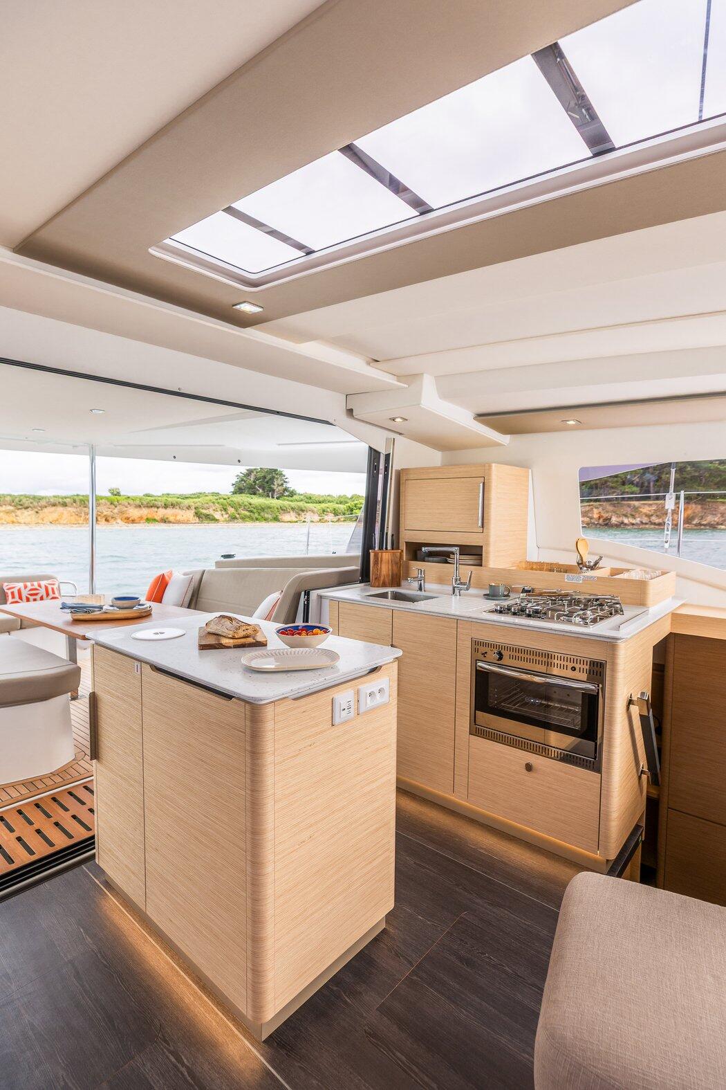 Fountaine Pajot FP 41 Quatuor 4 Barbara