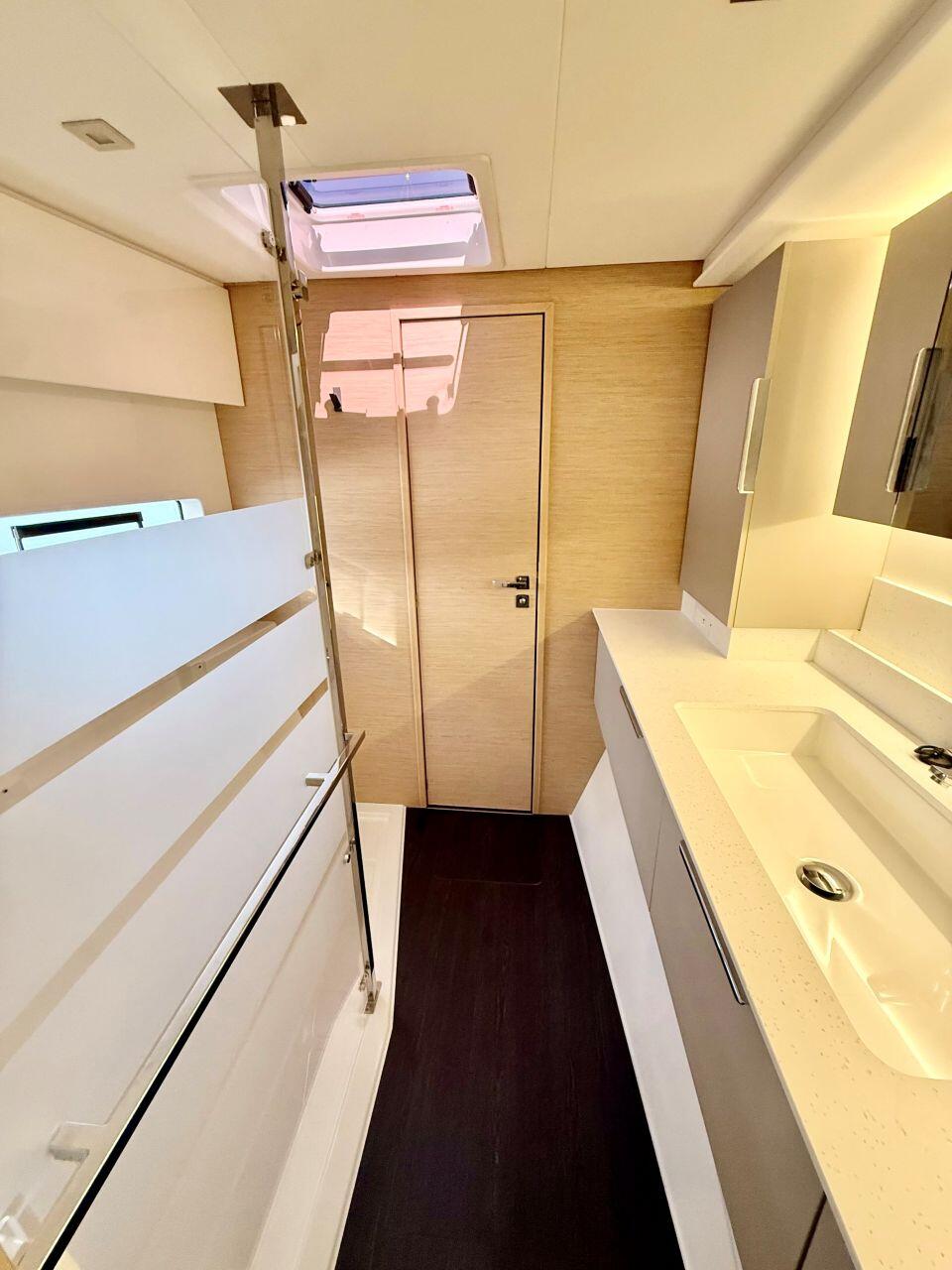 Fountaine Pajot FP 44 Maestro Raven