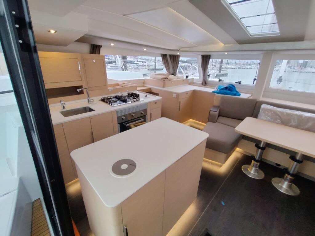 Fountaine Pajot FP 44 Quatuor Lizzie