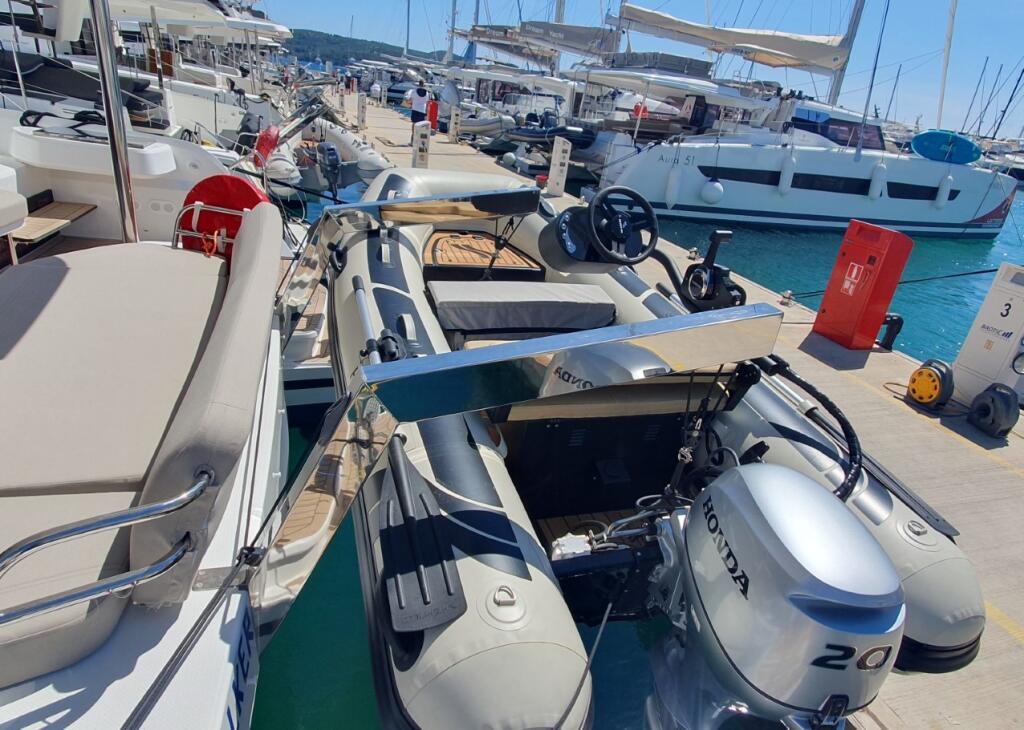 Fountaine Pajot FP 44 Quatuor Skywalker