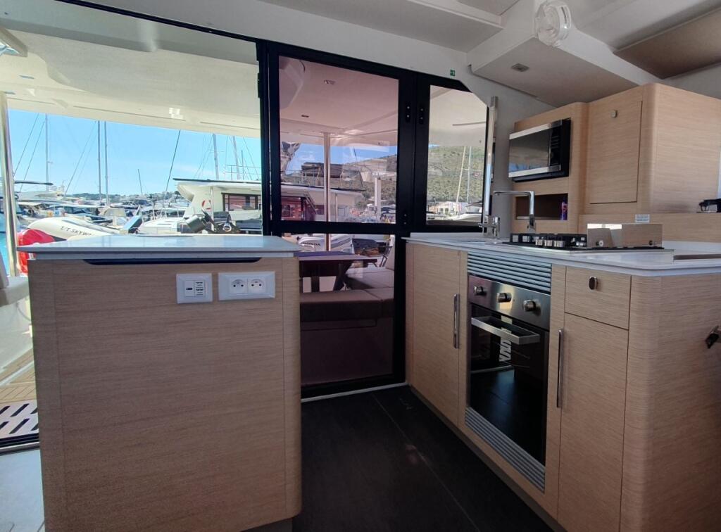 Fountaine Pajot FP 44 Quatuor Skywalker