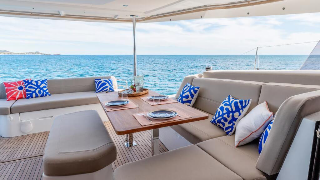 Fountaine Pajot FP 44 Quatuor Magic Hour