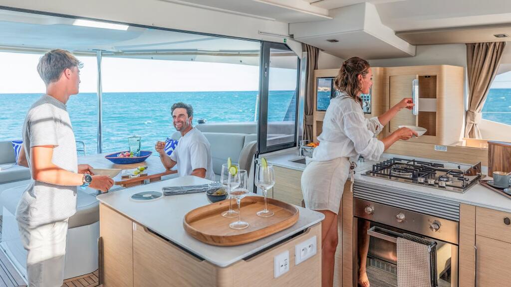 Fountaine Pajot FP 44 Quatuor Magic Hour