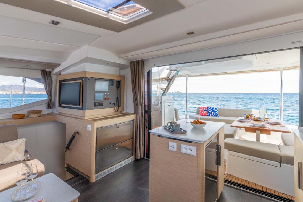 Fountaine Pajot FP 44 Quatuor Blue Escape