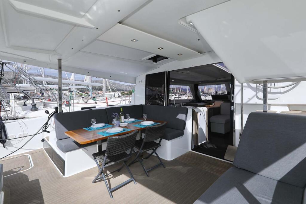 Fountaine Pajot Isla 40 Chilli
