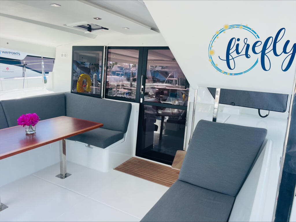 Fountaine Pajot Isla 40 Firefly