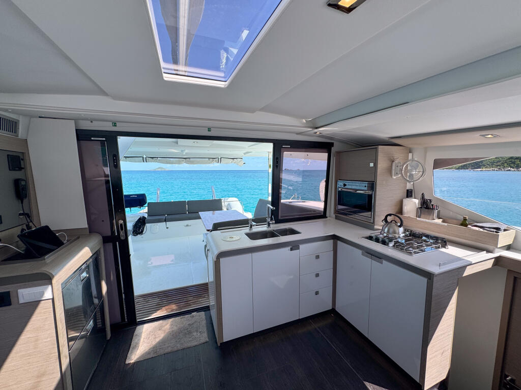 Fountaine Pajot Isla 40 Déjà Vu