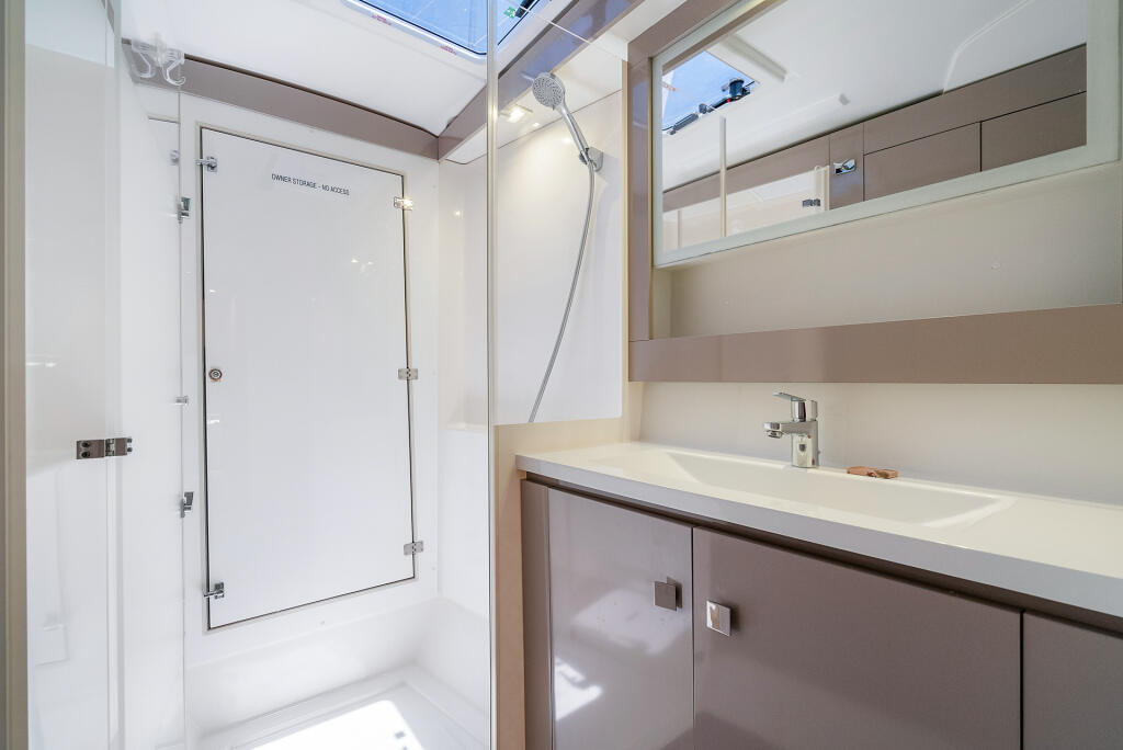 Fountaine Pajot Isla 40 Pizza My Heart