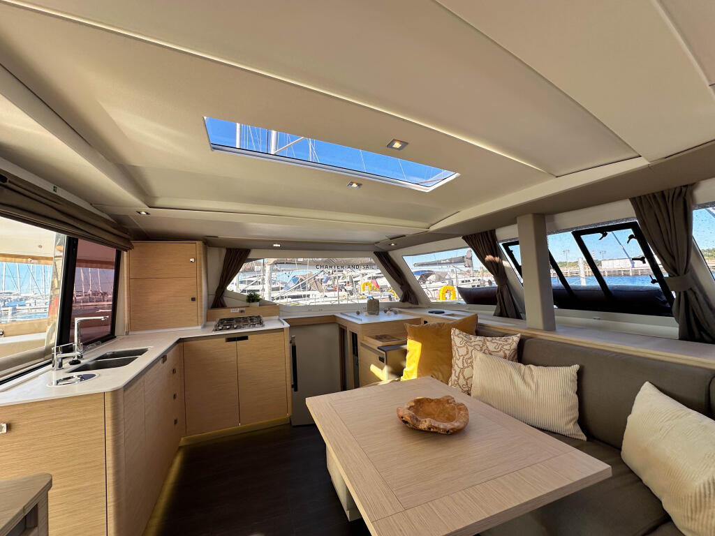 Fountaine Pajot Isla 40 One of Us
