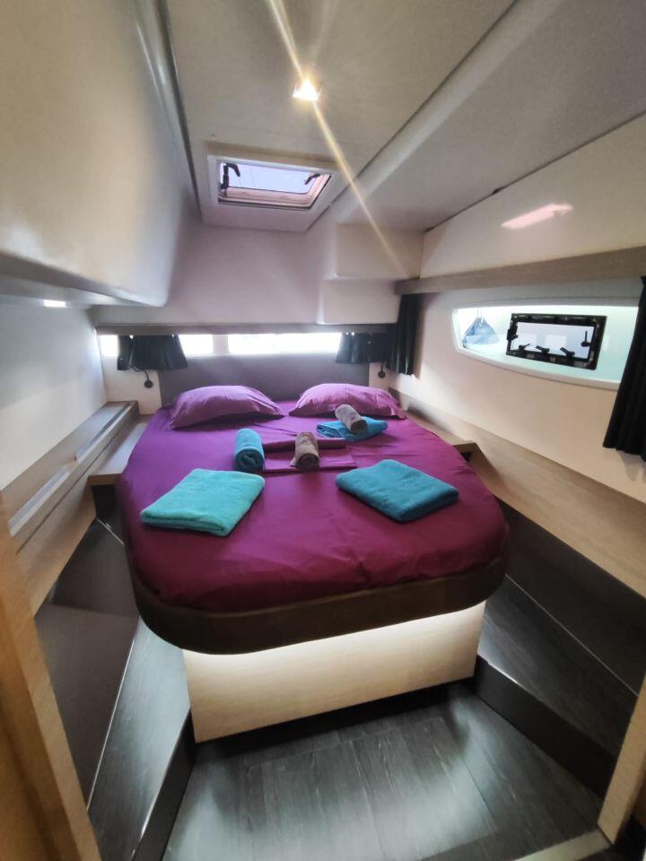 Fountaine Pajot Lucia 40 HYLIA 