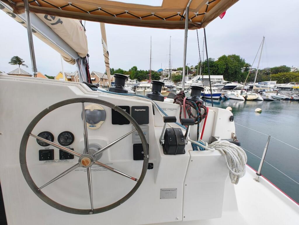 Fountaine Pajot Lucia 40 HAPPY HOUR 