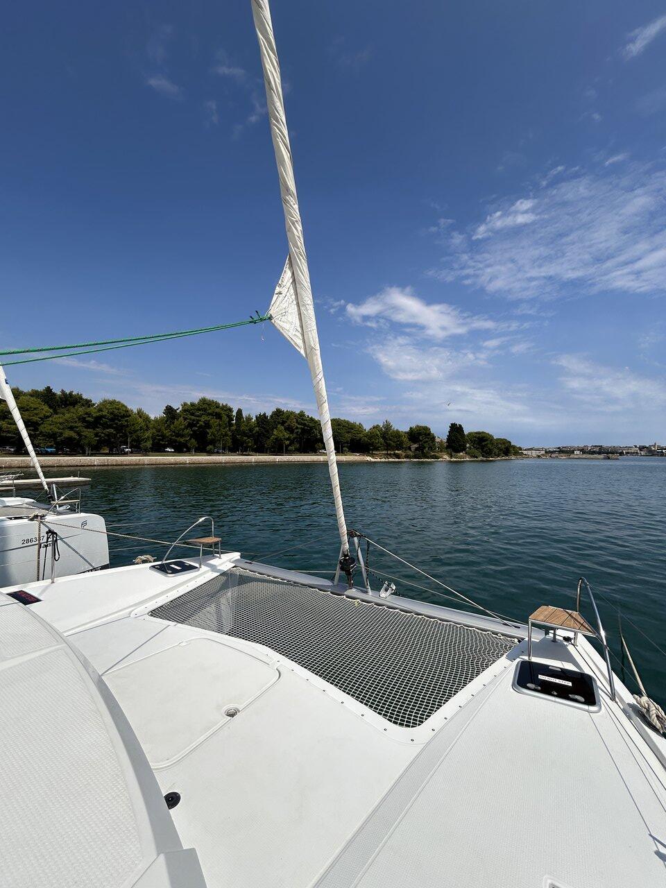 Fountaine Pajot Lucia 40 Go Earth I