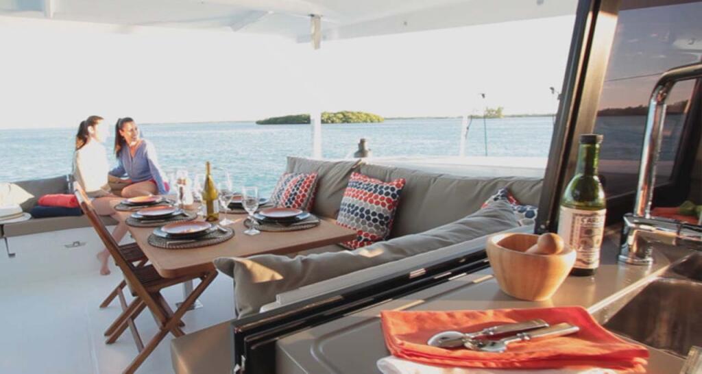 Fountaine Pajot Lucia 40 Luna Rossa II