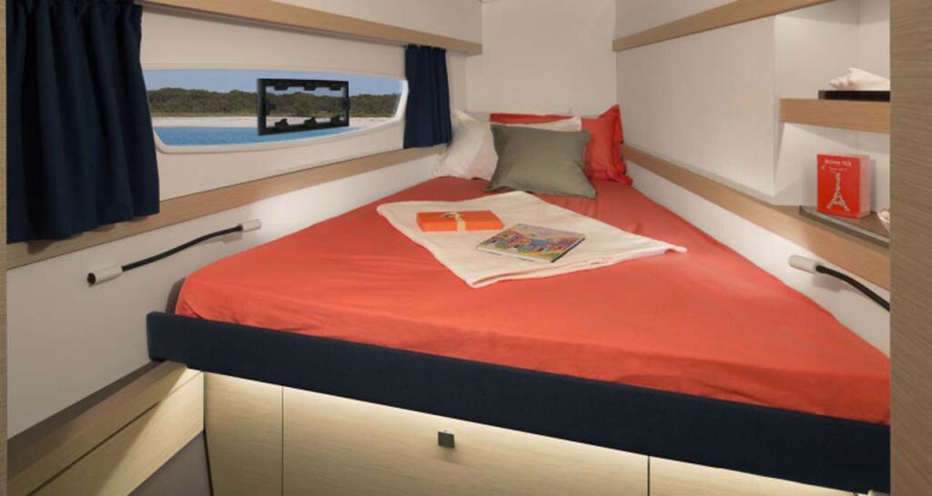 Fountaine Pajot Lucia 40 Luna Rossa II