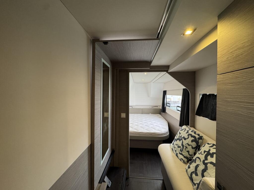 Fountaine Pajot MY4.S - Maestro Blue Champagne