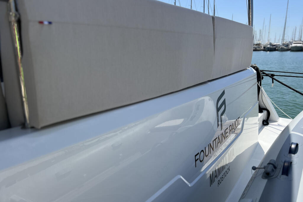 Fountaine Pajot MY6 Mamma Mia