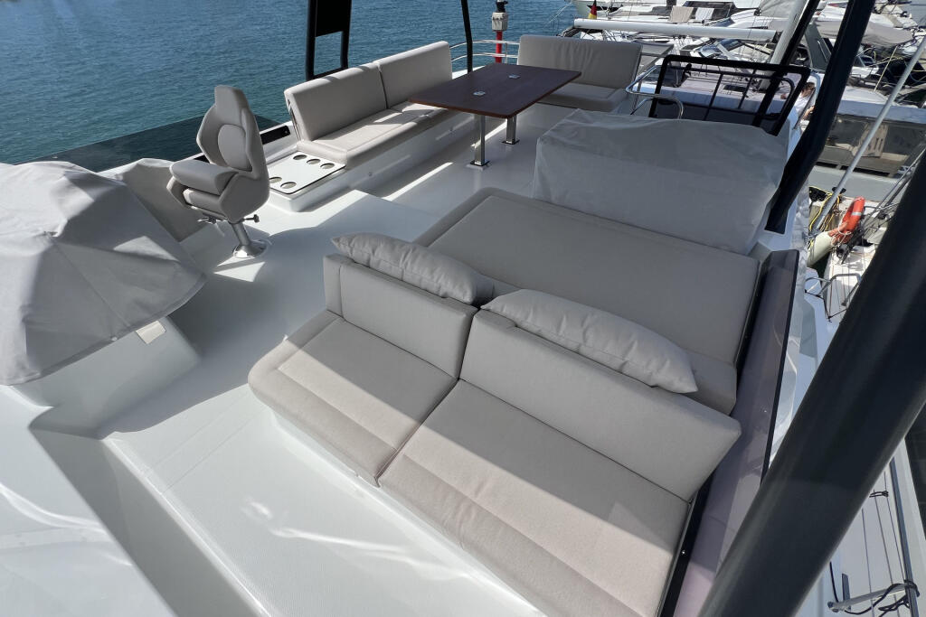 Fountaine Pajot MY6 Mamma Mia