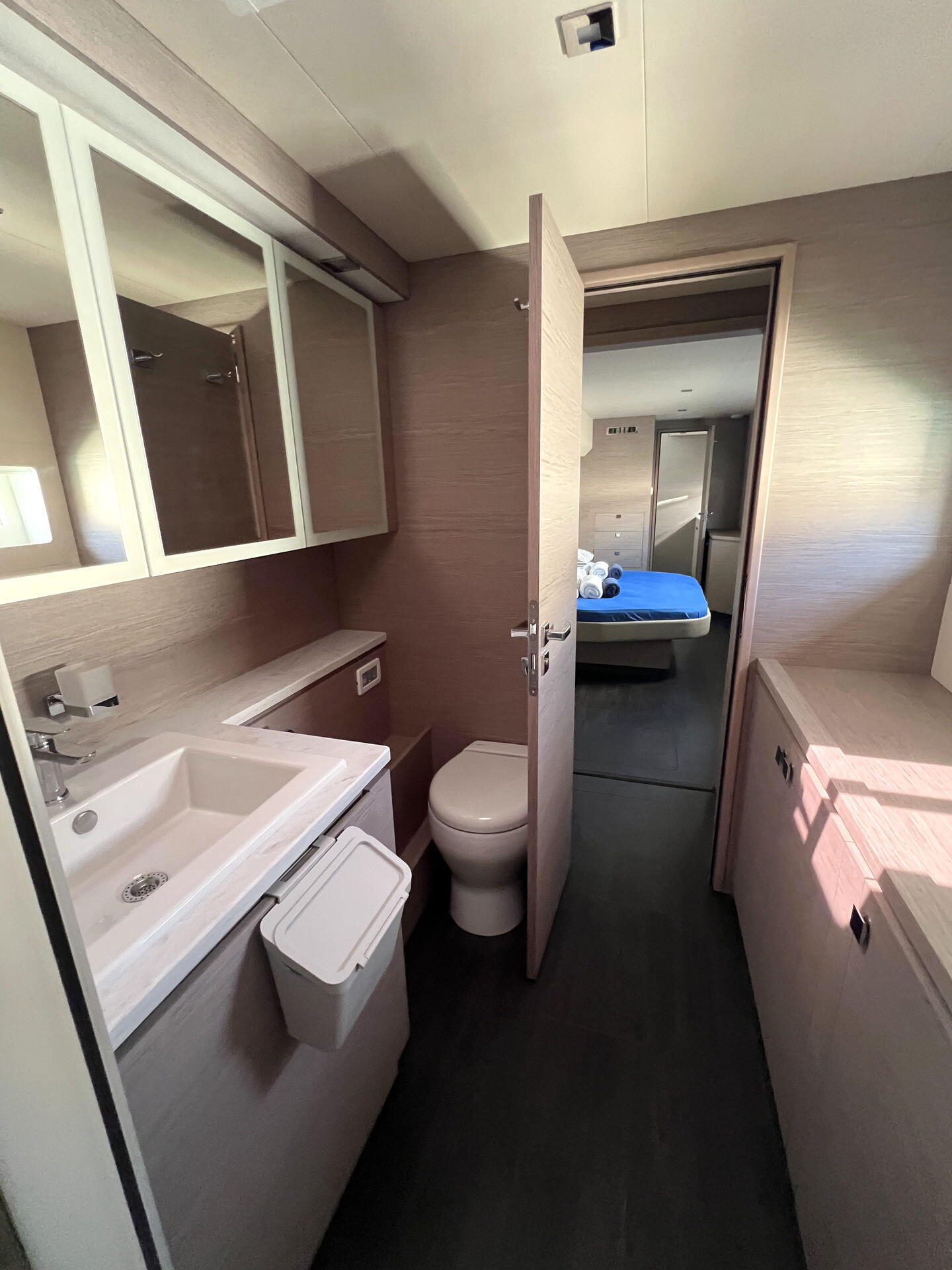 Fountaine Pajot MY6 Mamma Mia