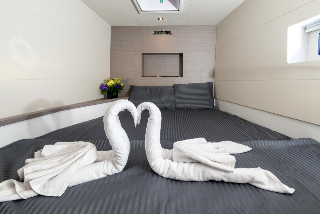 Fountaine Pajot MY6 Emy 6